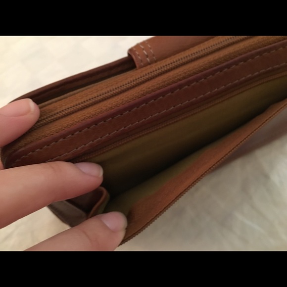 Dockers Genuine Leather Wallet - Picture 9 of 17